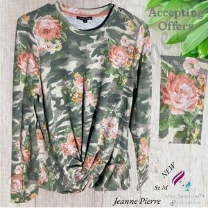 Jeanne Pierre NEW - Sz M - Camo pattern with flowers front hem tie